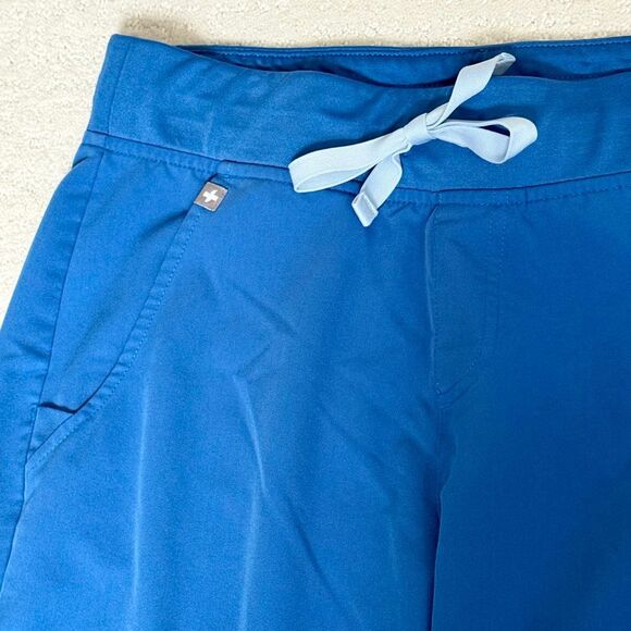 Figs Scrub Set Casma 2-Pocket V Neck and Zamora Jogger Bottoms Technical Collect - Picture 7 of 16